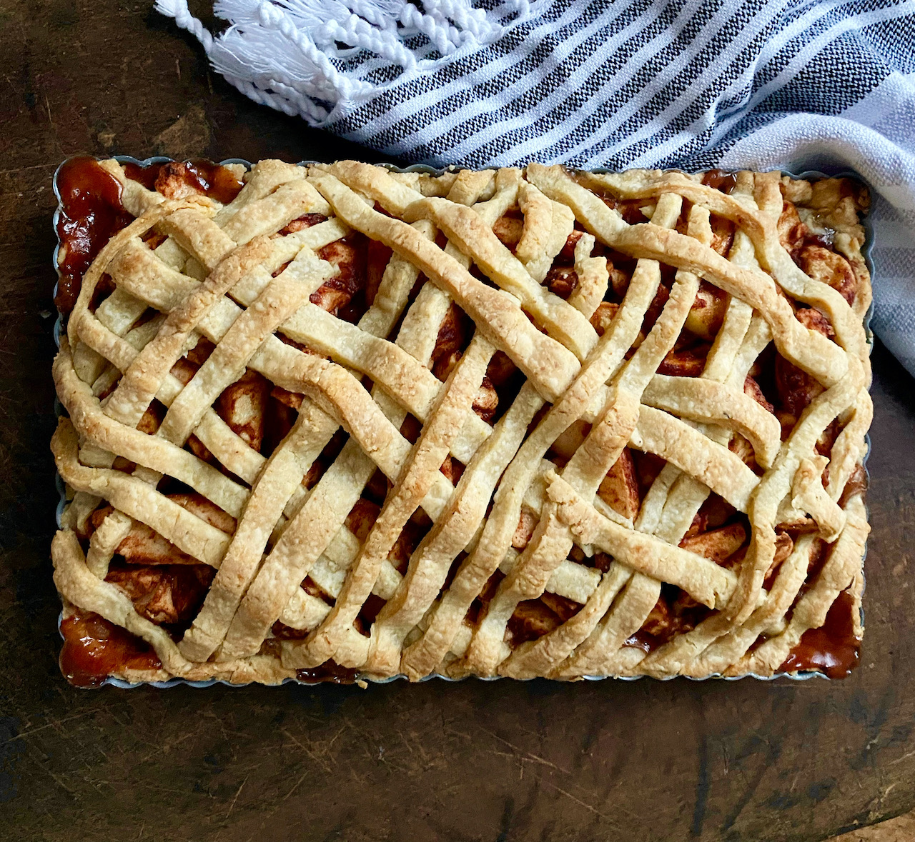 apple pie, tart, lattice, crisco, crust, classic